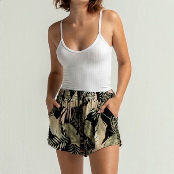 ☀️RIP CURL☀️ COASTAL PALM BEACH SHORT - Picture 6 of 13